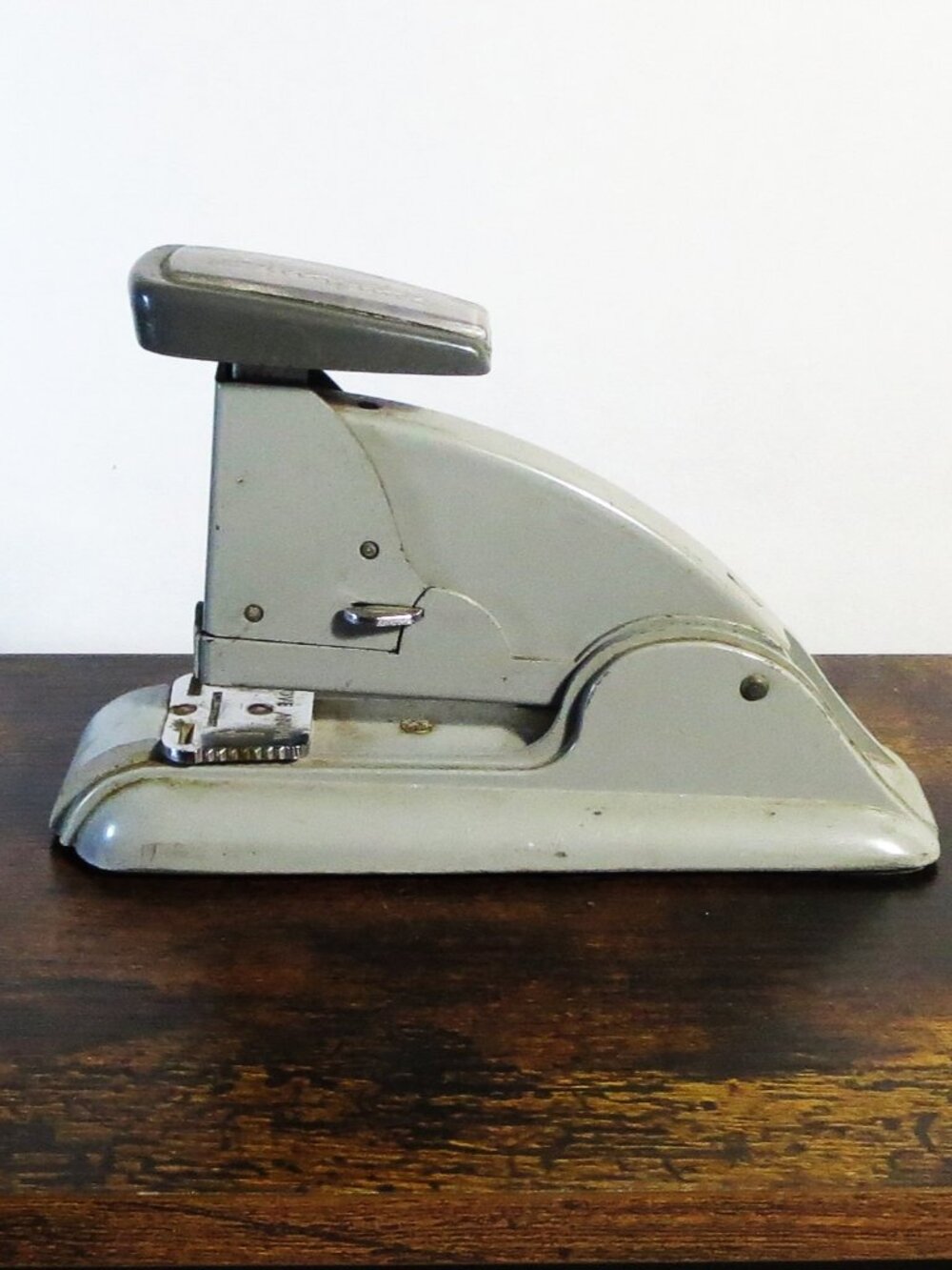Vintage Swingline Speed Stapler Gray Art Deco Streamline Office Desk Stapler